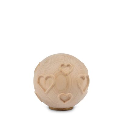 Houten urn met hartjes, bolvorm